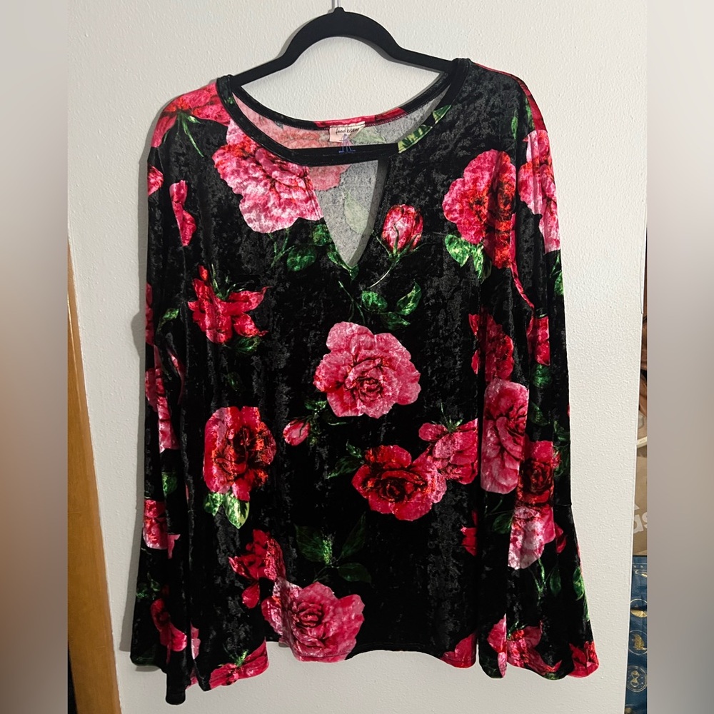 Free Kisses Black and Pink Floral Blouse